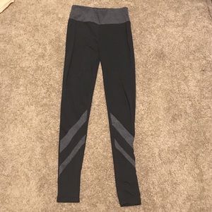 Athletic leggings